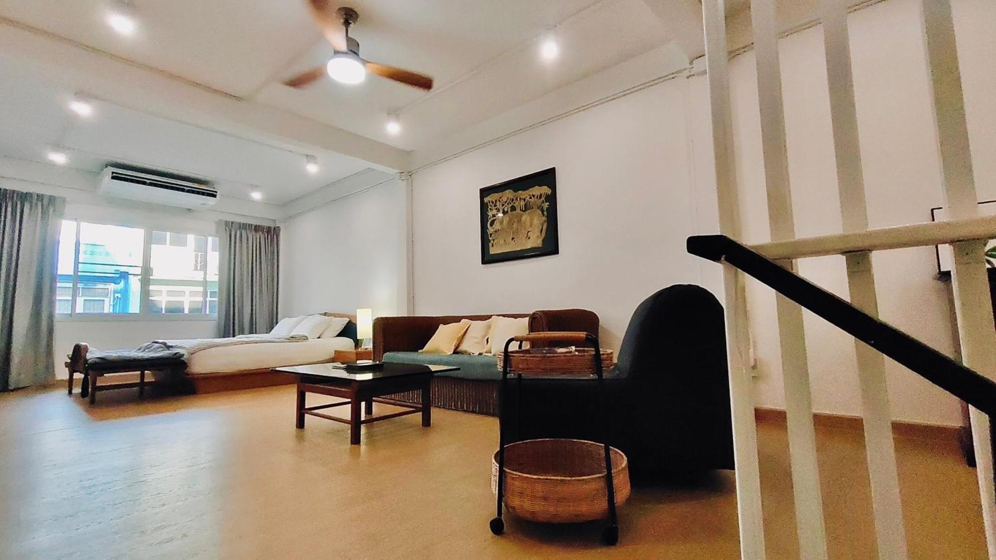 Whole 3-Storey House Right In The Local Community. กรุงเทพมหานคร ภายนอก รูปภาพ